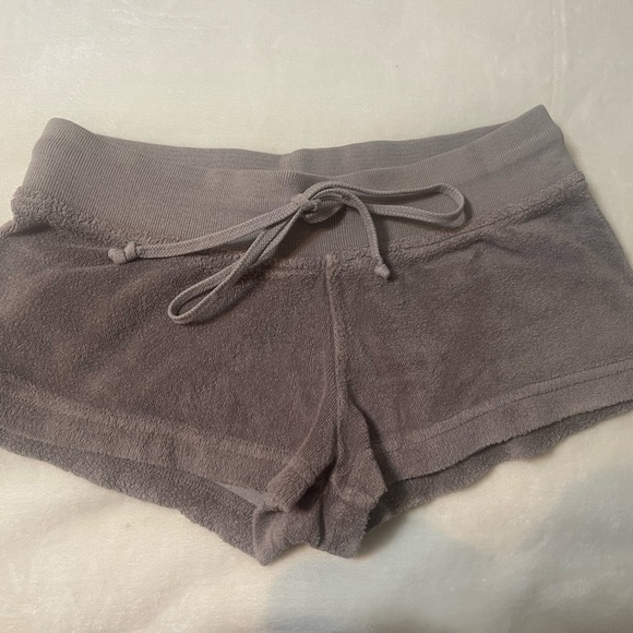 Hard tail grey terry cloth shorts - Picture 3 of 3